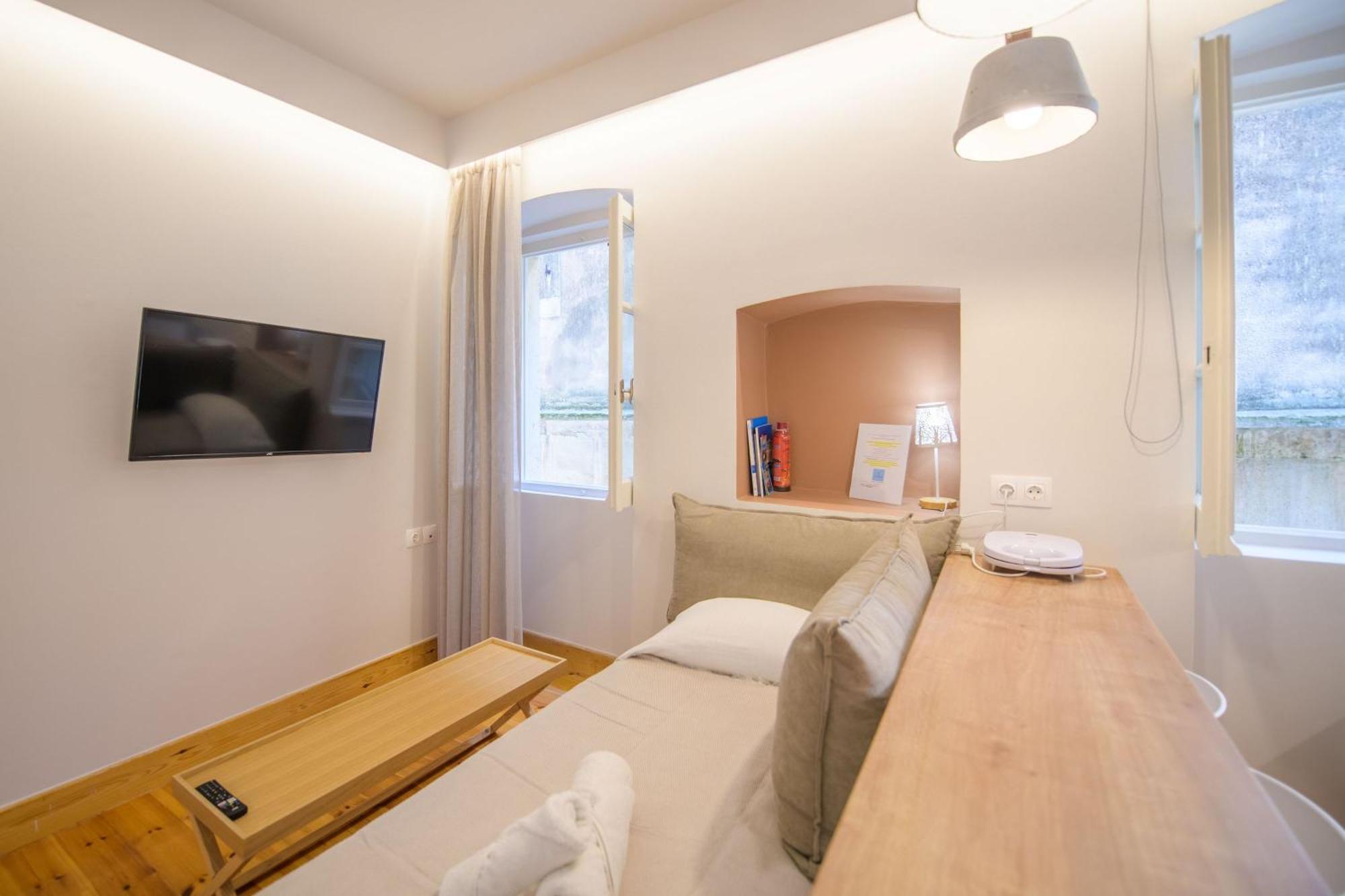 Mouragia Suites Corfu コルフ島 エクステリア 写真