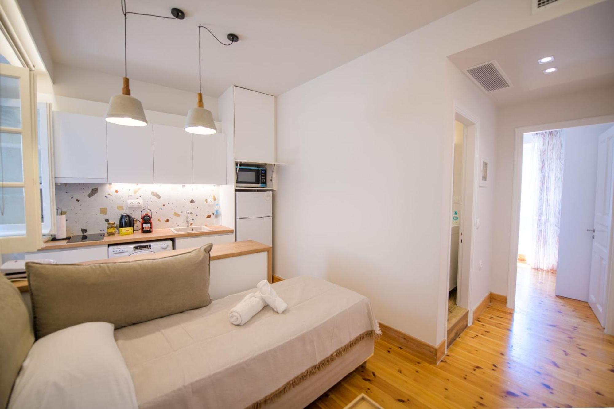 Mouragia Suites Corfu コルフ島 エクステリア 写真