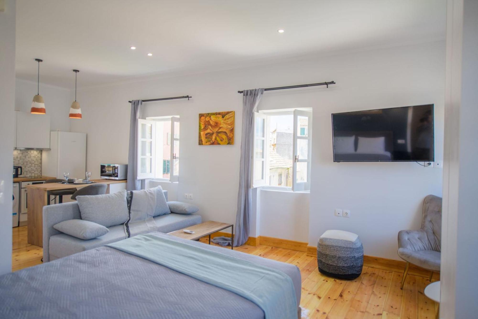 Mouragia Suites Corfu コルフ島 エクステリア 写真
